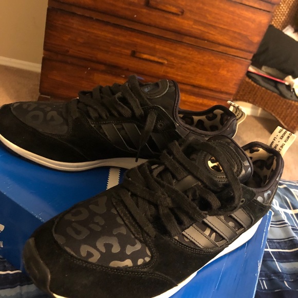 Adidas - Picture 2 of 2